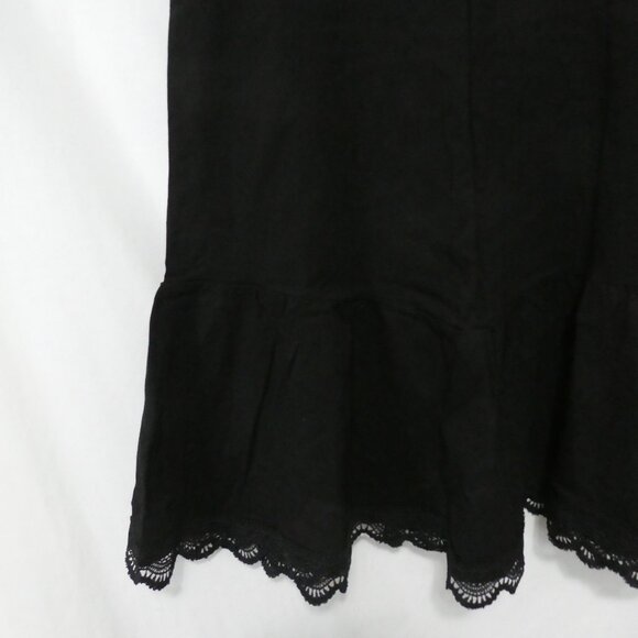 SHEIN - Curve | 2XL | Black Scalloped Hem V-Neck Mini Dress - Picture 13 of 14